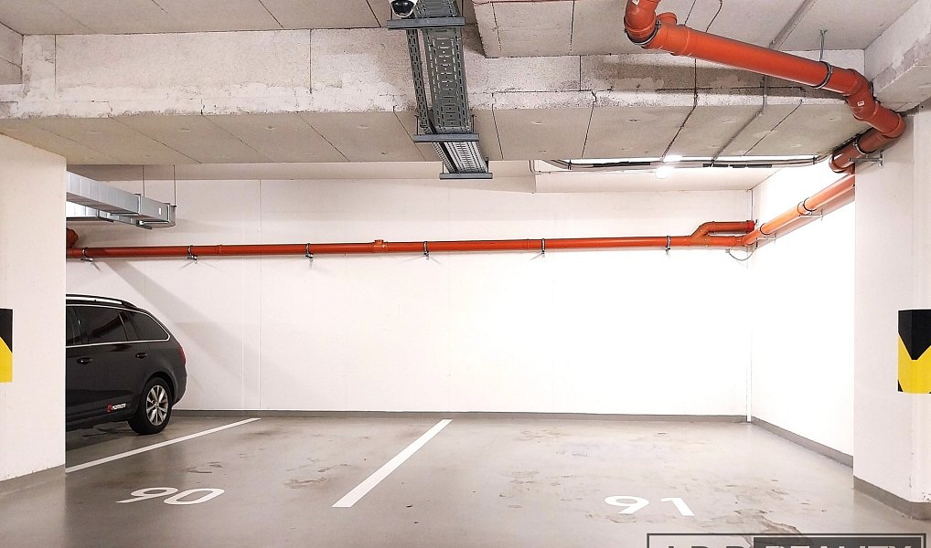 Prodej garážového stání 18 m2, Praha - Holešovice, Praha – náhled fotky 6