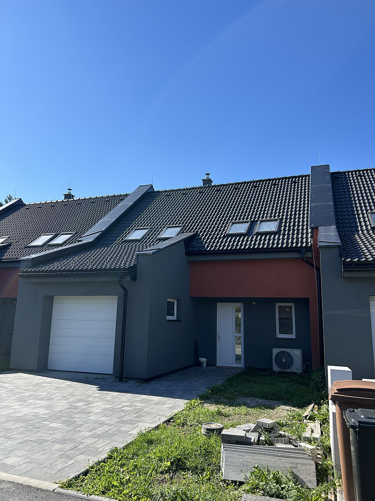 Prodej domu 153 m² s pozemkem 252 m² – fotografie 2