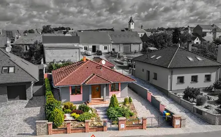 Pronájem domu 112 m² s pozemkem 482 m², V Zahradách, Kuchařovice, okres Znojmo