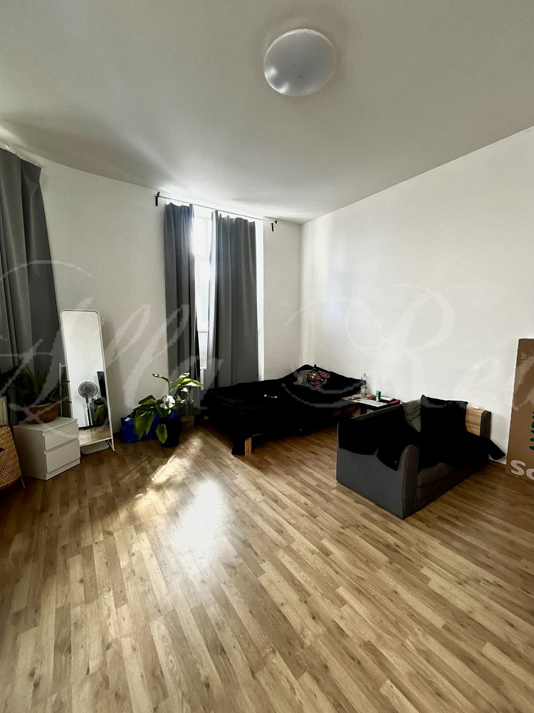 Pronájem bytu 2+kk 60 m² – fotografie 3