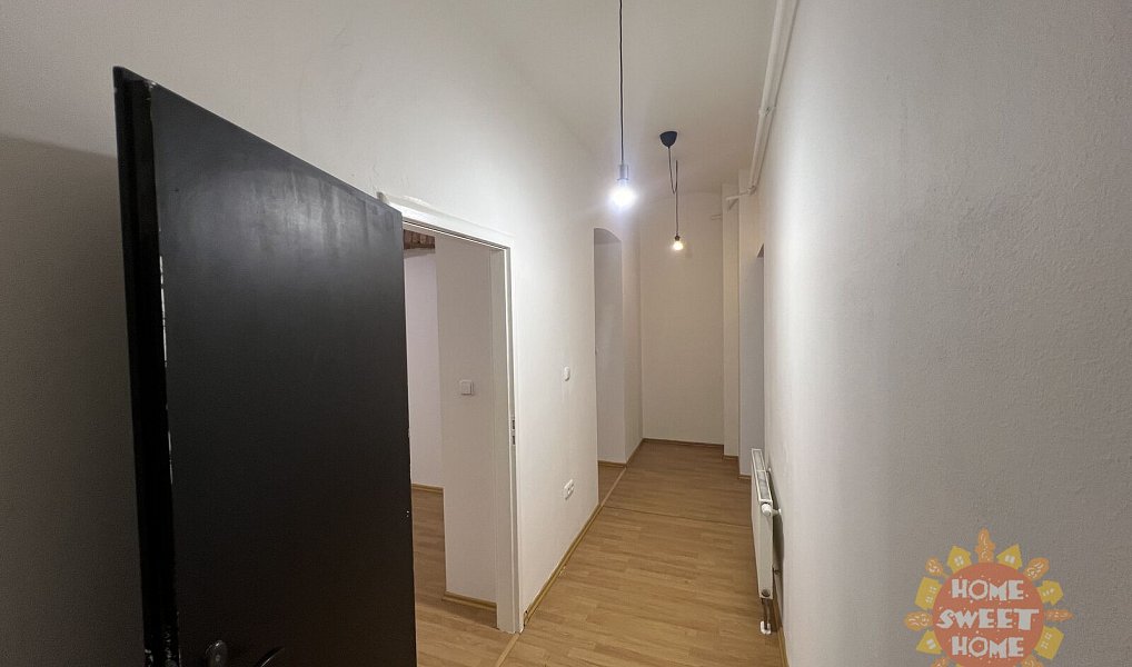 Pronájem kanceláře 136 m², Praha – náhled fotky 3