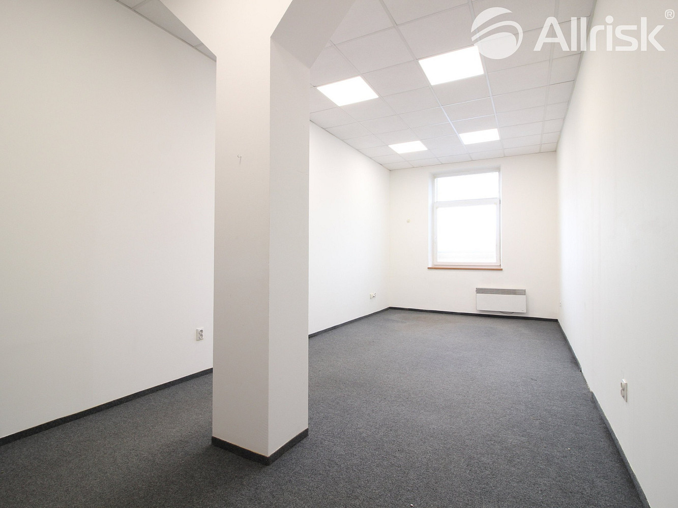 Pronájem kanceláře 26 m² – fotografie 4