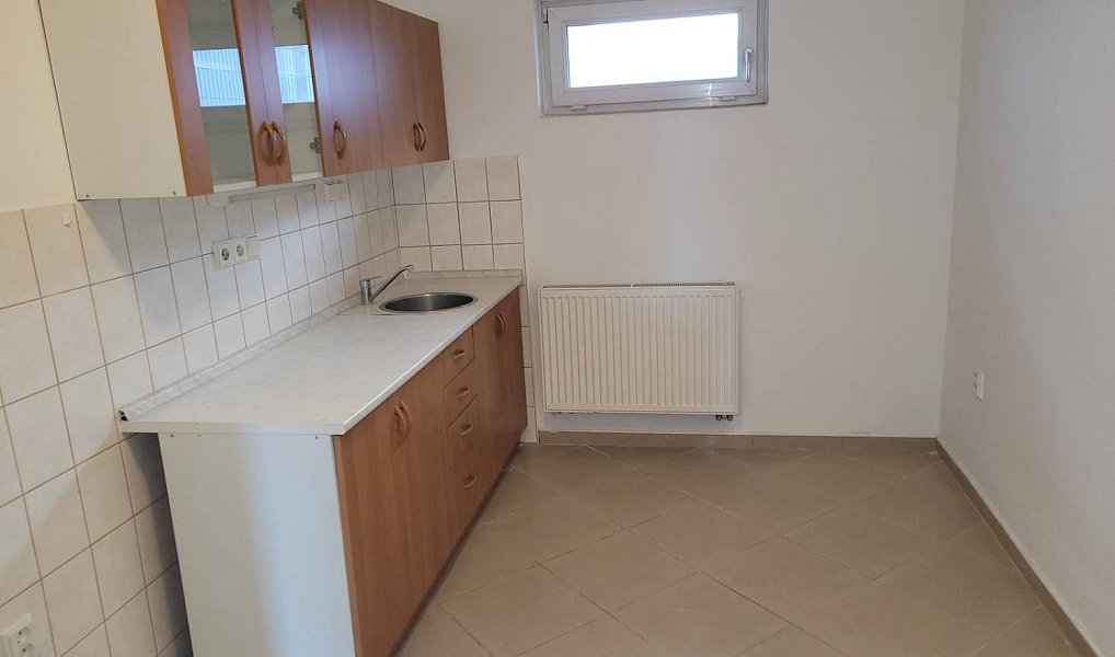 Pronájem obchodních prostor 137 m², Strakonice – náhled fotky 9