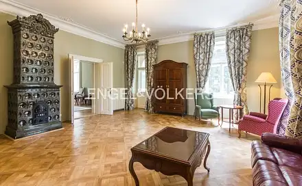 Pronájem domu 827 m² s pozemkem 7 900 m², Ke dvoru, Praha 6 - Vokovice