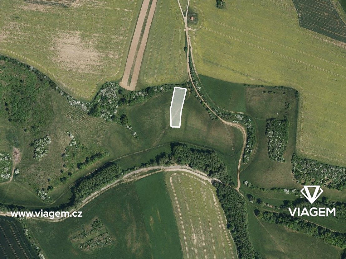Prodej pole 867 m² – fotografie 2