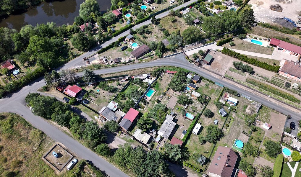 Prodej chaty/chalupy 20 m² s pozemkem 683 m², Louny – náhled fotky 34