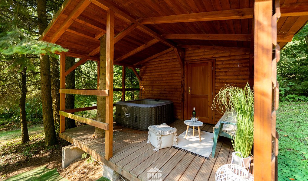 Prodej domu 257 m² s pozemkem 1 893 m², Svratouch – náhled fotky 23