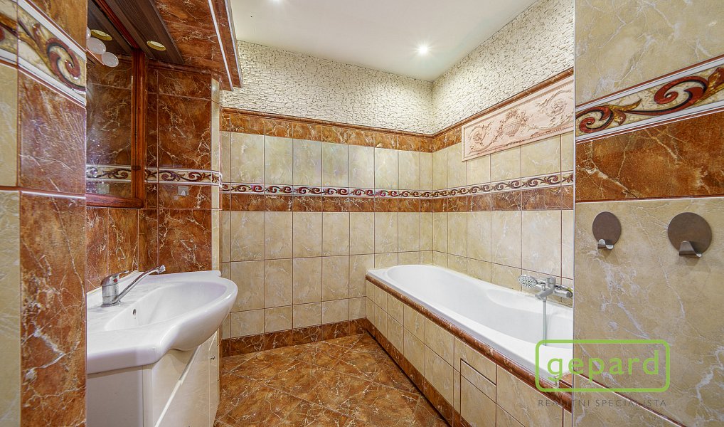 Prodej domu 201 m² s pozemkem 154 m², Františkovy Lázně – náhled fotky 16