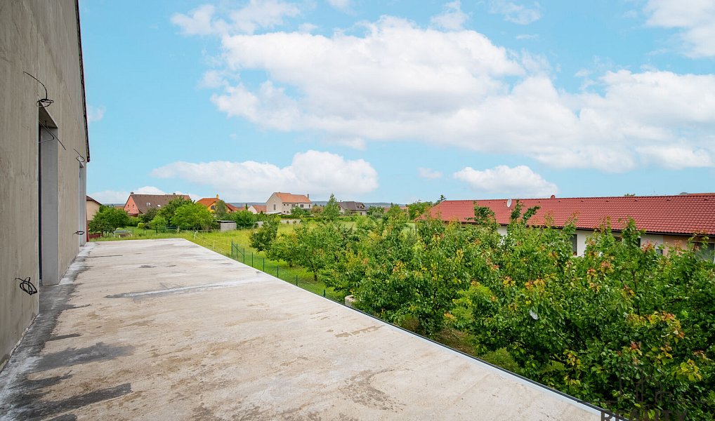 Prodej domu 238 m² s pozemkem 608 m², Medlov – náhled fotky 23