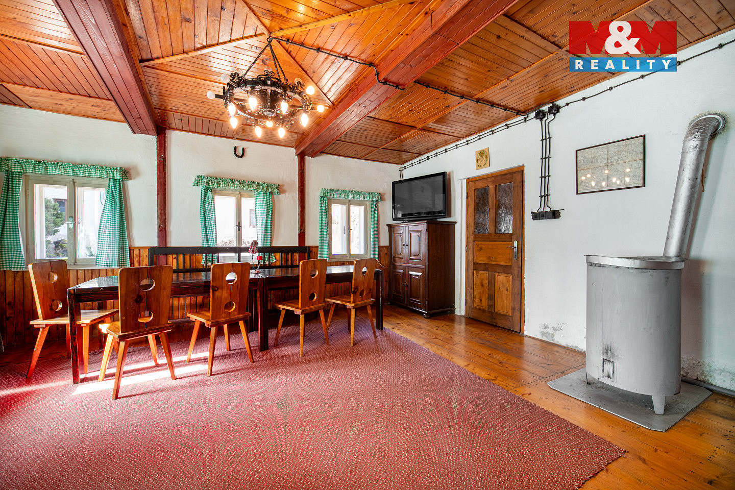 Prodej domu 120 m² s pozemkem 745 m² – pohled 3