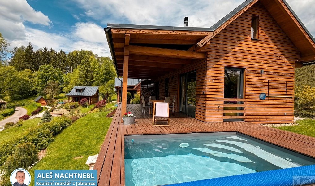 Prodej ubytovacího objektu 178 m², Libuň – náhled fotky 4