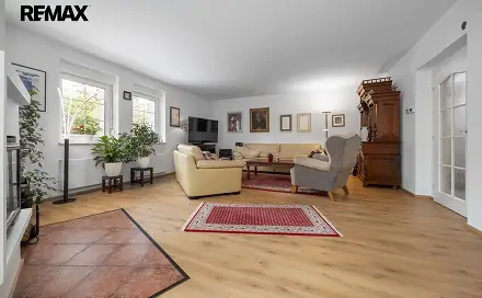 Prodej domu 190 m² s pozemkem 877 m², Jezevčí, Praha 4 - Šeberov