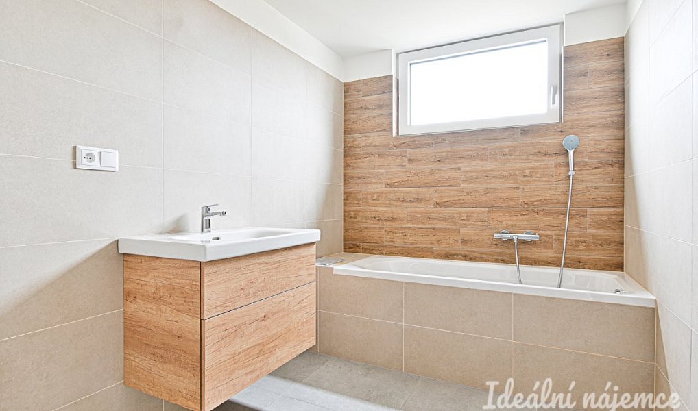 Pronájem bytu 3+kk 71 m², Dobřany – náhled fotky 5