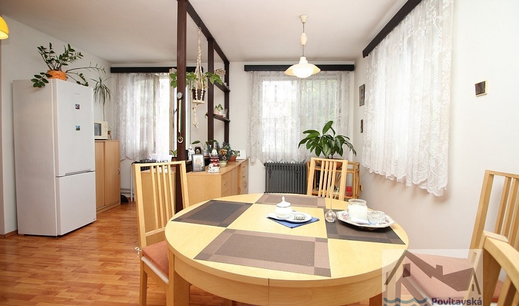 Prodej domu 214 m² s pozemkem 858 m², Měchenice – náhled fotky 5