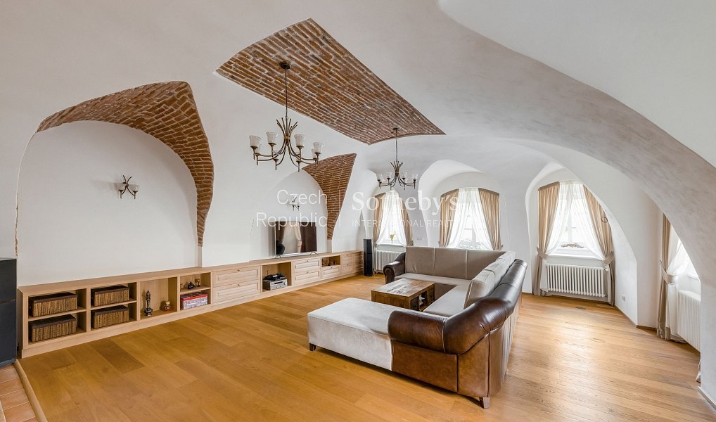 Prodej domu 1 200 m² s pozemkem 3 000 m², Sudoměřice u Tábora – náhled fotky 3
