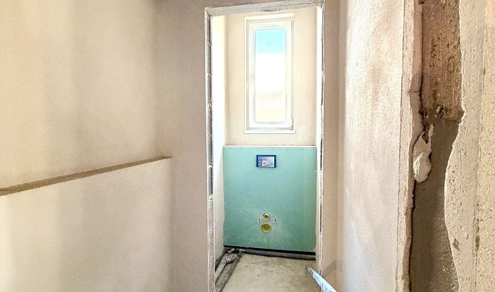 Prodej obchodních prostor 1 200 m², Planá – náhled fotky 33