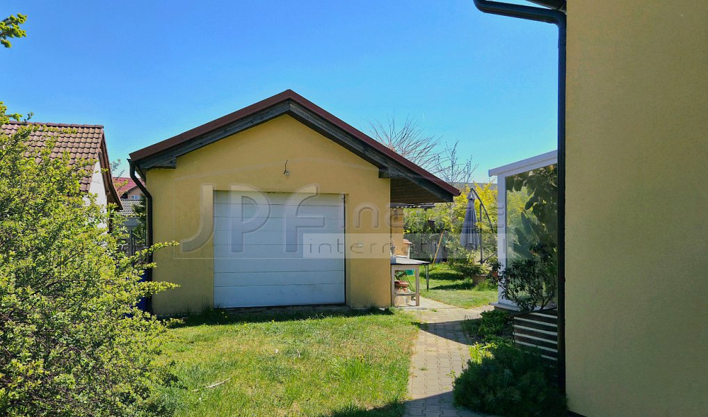 Prodej domu 100 m² s pozemkem 897 m², Tišice – náhled fotky 26