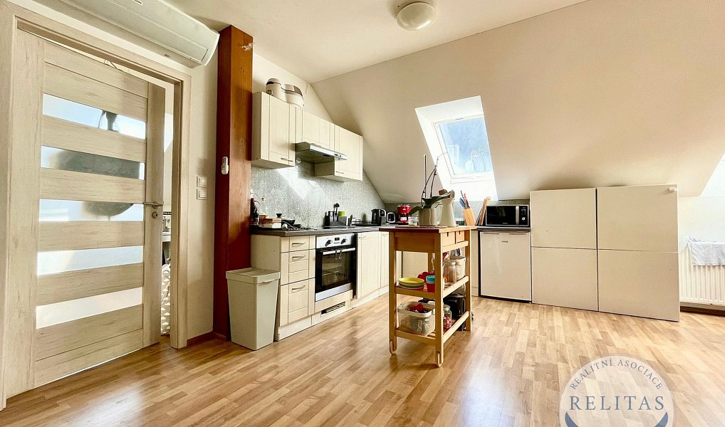 Pronájem bytu 3+kk 89 m², Štěchovice – náhled fotky 2