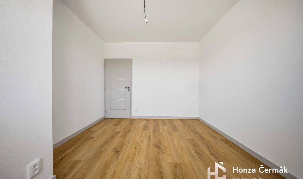 Prodej domu 130 m² s pozemkem 171 m², Oslavany – náhled fotky 10