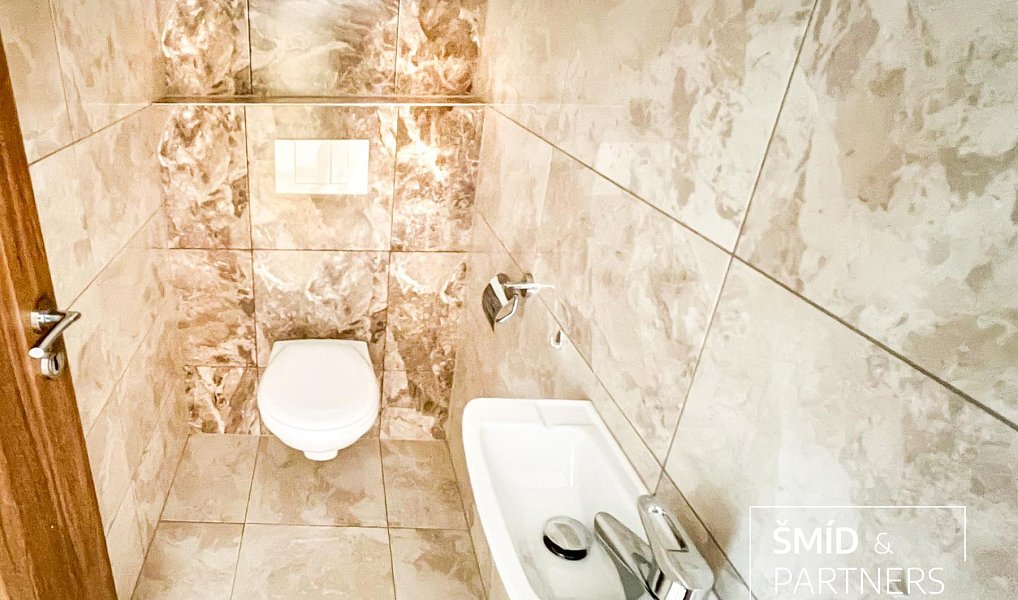 Prodej domu 115 m² s pozemkem 505 m², Žleby – náhled fotky 19