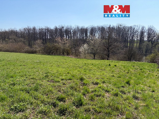 Prodej komerčního pozemku 1 462 m²