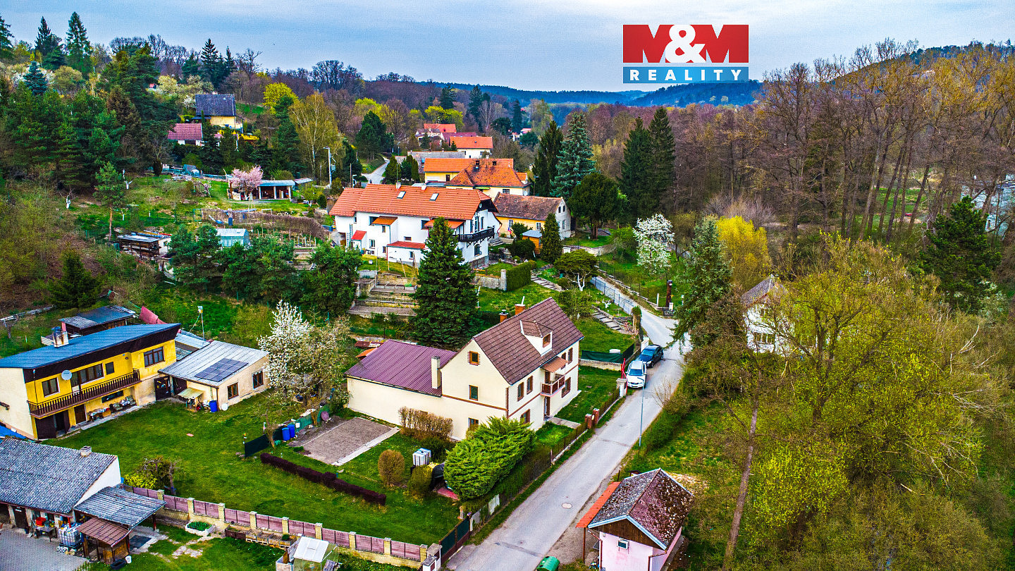 Prodej domu 105 m² s pozemkem 1 008 m²