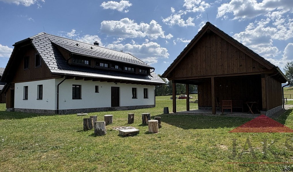 Prodej domu 187 m² s pozemkem 2 125 m², Srní – náhled fotky 26