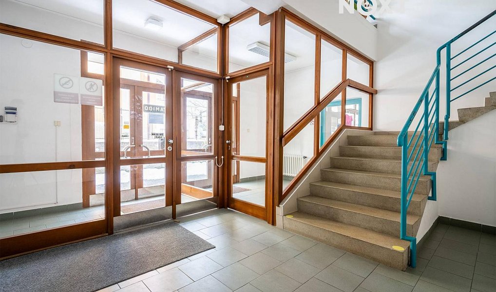 Prodej výrobních prostor 2 000 m², Sebranice – náhled fotky 6