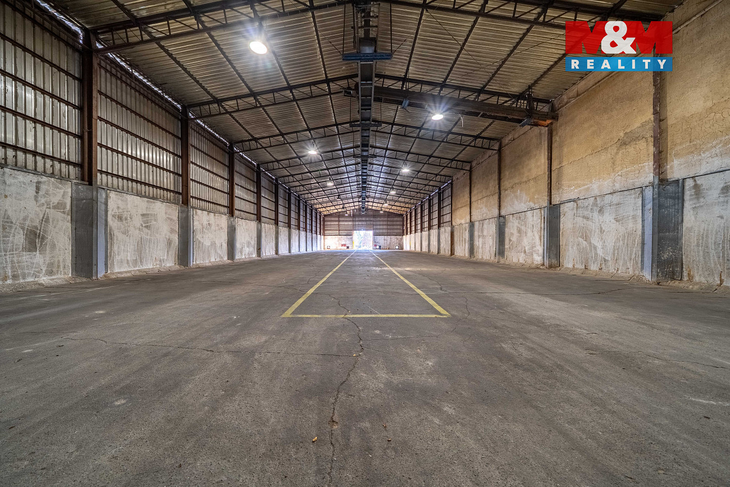 Pronájem skladovacích prostor 1 000 m² — photo 2