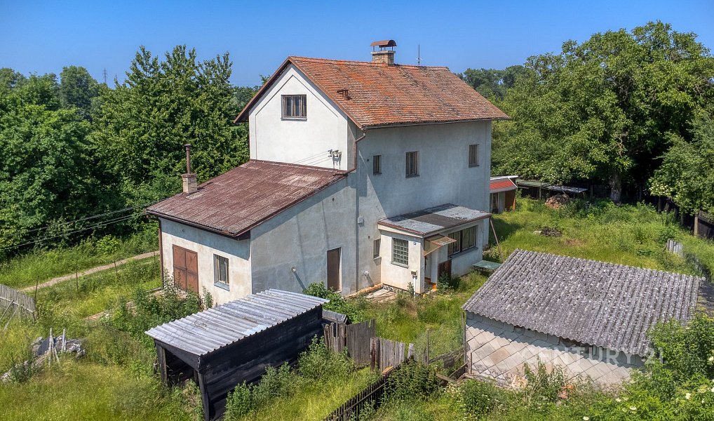 Prodej domu 341 m² s pozemkem 1 120 m², Močovice – náhled fotky 3