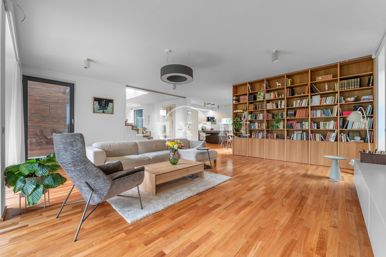 Prodej domu 660 m² s pozemkem 1 136 m² – fotografie 3