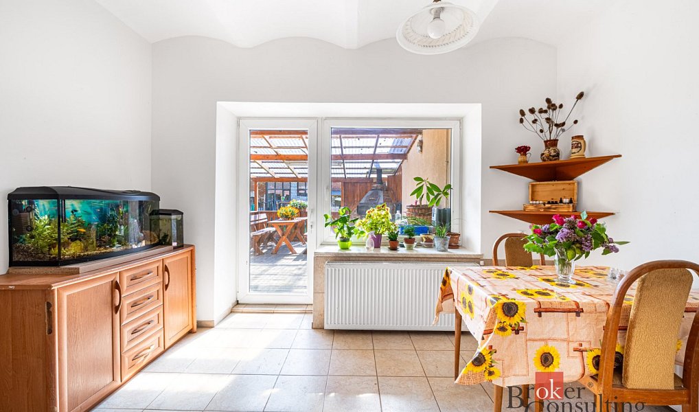 Prodej domu 132 m² s pozemkem 589 m², Tis – náhled fotky 5