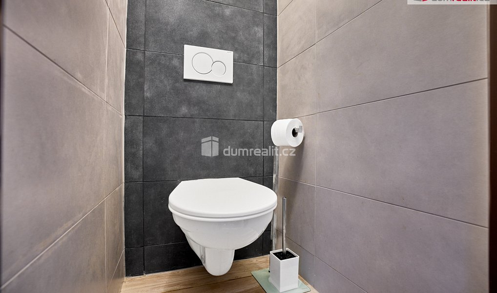 Prodej domu 280 m² s pozemkem 490 m², Nejdek – náhled fotky 4