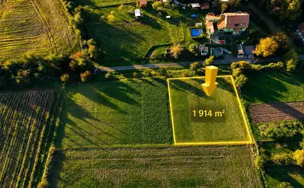 Prodej stavebního pozemku 1 914 m², Milostín