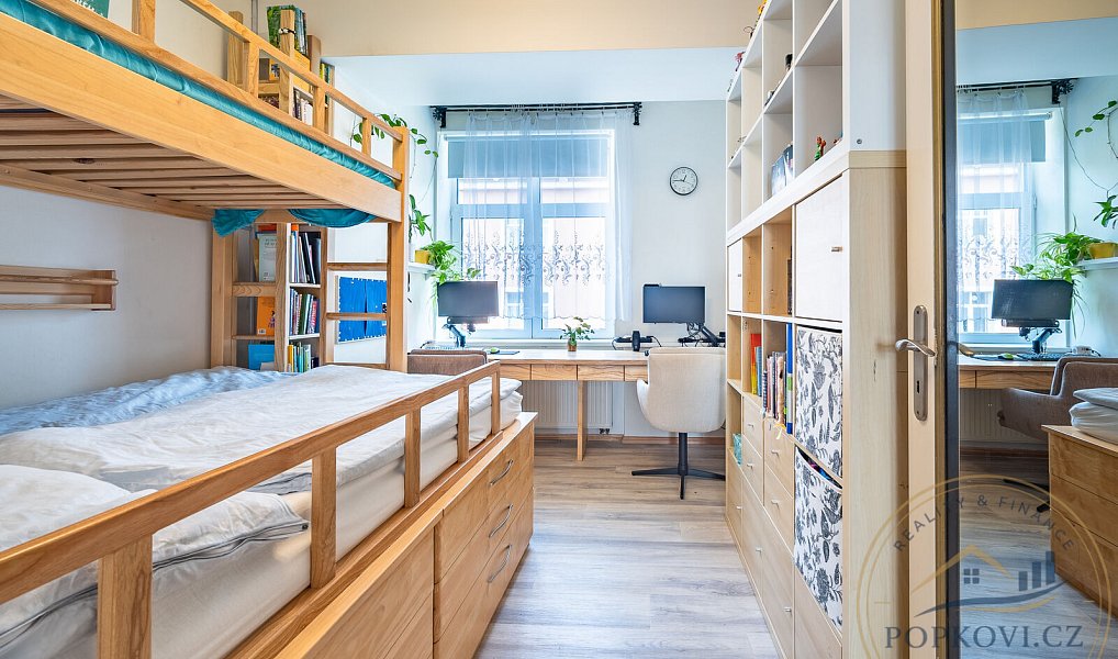 Prodej bytu 3+1 98 m², Milovice – náhled fotky 15