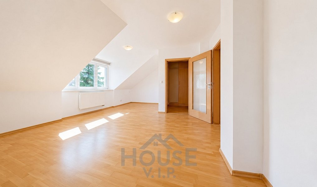 Prodej bytu 2+1 57 m², Praha – náhled fotky 15