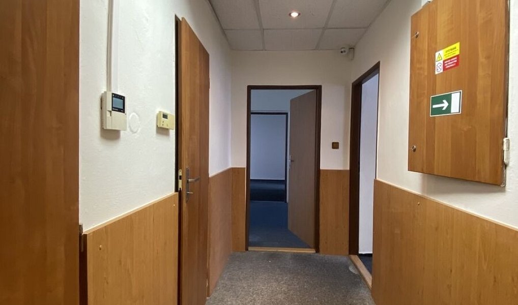 Prodej nájemního domu, činžáku 615 m², Ostrava – náhled fotky 17
