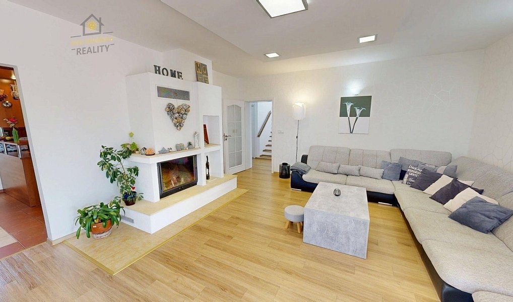 Prodej domu 220 m² s pozemkem 842 m², Bělá pod Bezdězem – náhled fotky 15