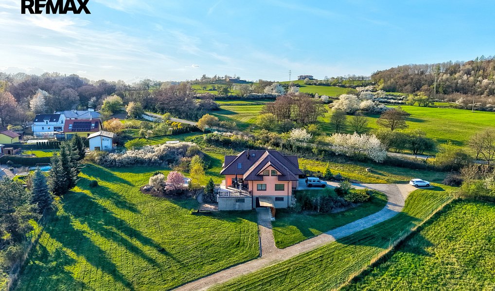 Prodej domu 250 m² s pozemkem 6 265 m², Buš – náhled fotky 21