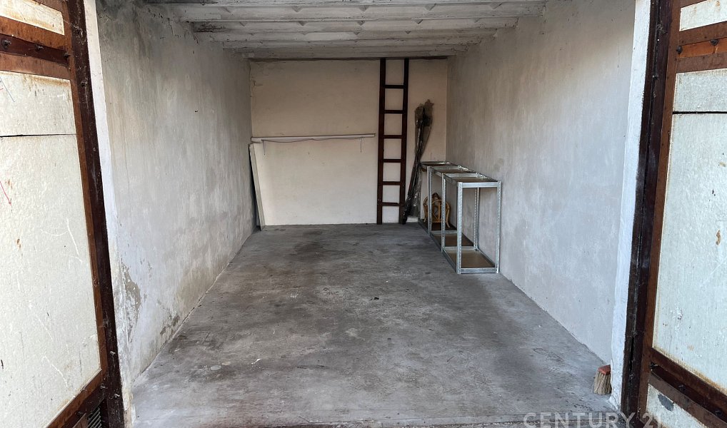 Pronájem Garáže, 18m2, Teplice-Řetenice, Teplice – náhled fotky 2