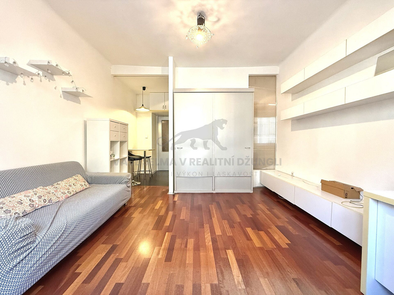 Pronájem bytu 1+kk 32 m²