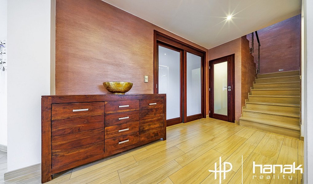 Prodej domu 262 m² s pozemkem 963 m², Olomouc – náhled fotky 17