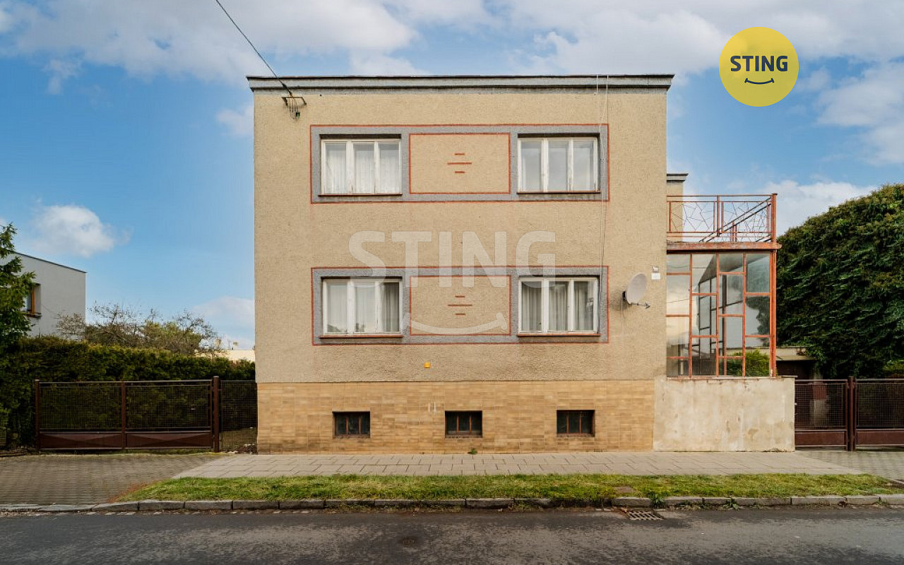 Prodej domu 186 m² s pozemkem 669 m²