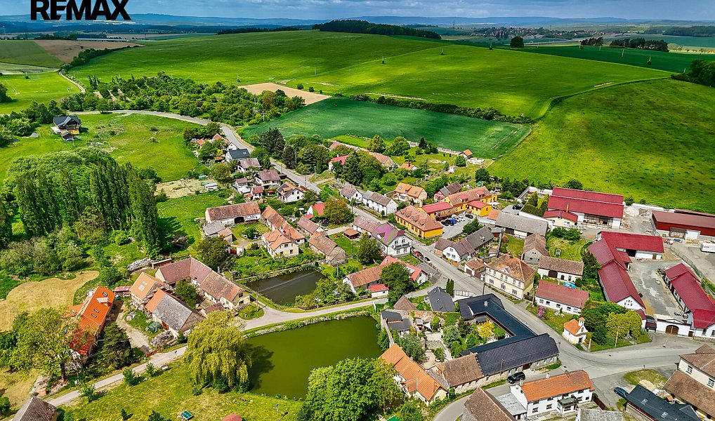 Prodej domu 200 m² s pozemkem 1 223 m², Kozárovice – náhled fotky 18