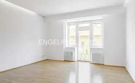 Pronájem bytu 1+kk 38 m²