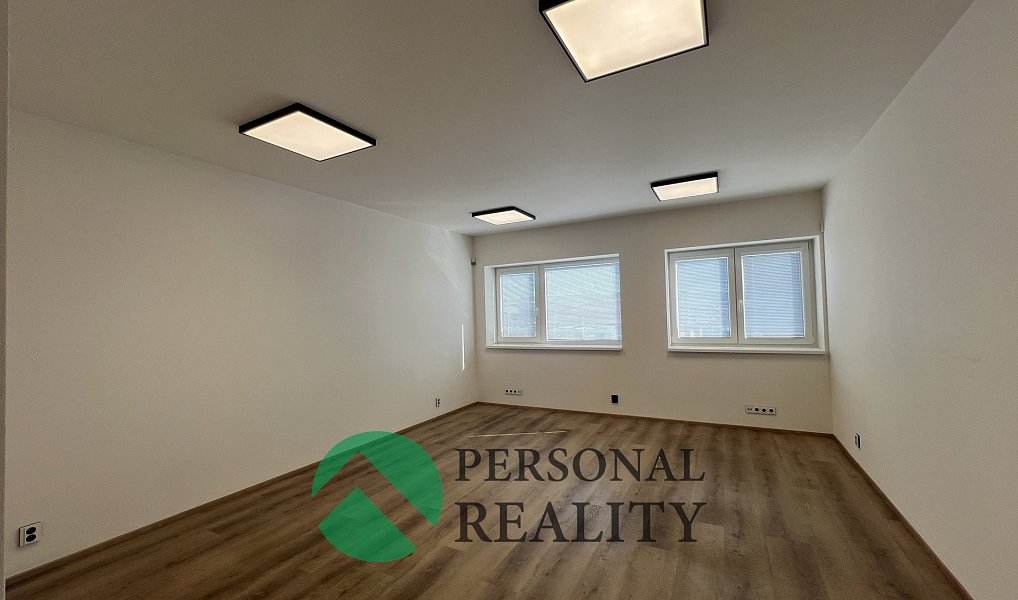 Pronájem výrobních prostor 1 106 m², Herink – náhled fotky 8