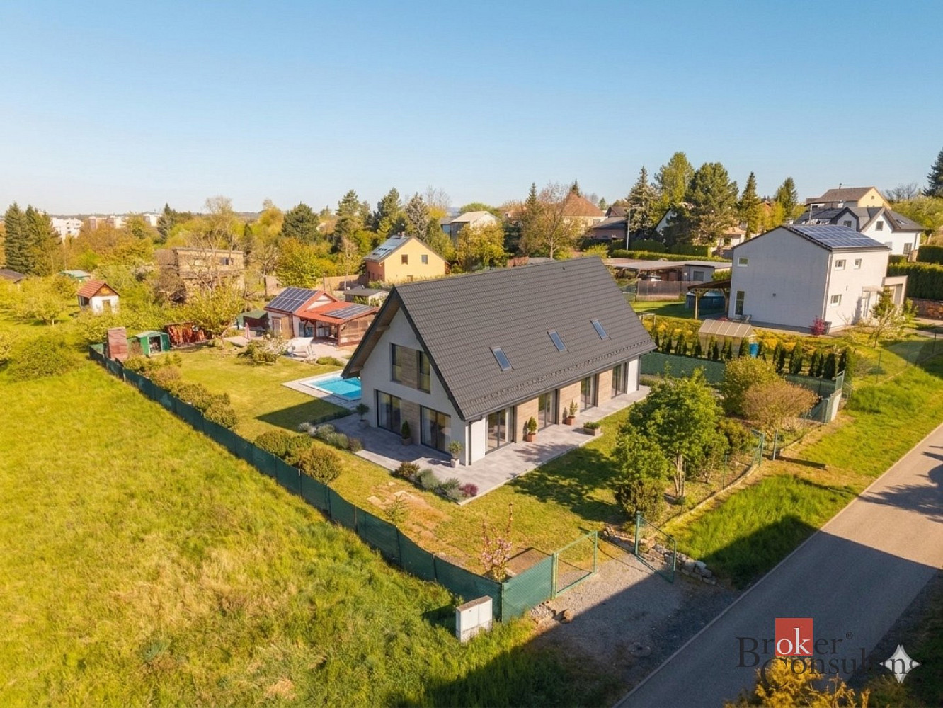 Prodej stavebního pozemku 1 271 m² - Widok 3