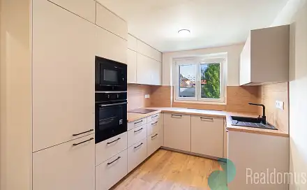 Prodej bytu 2+1 66 m²
