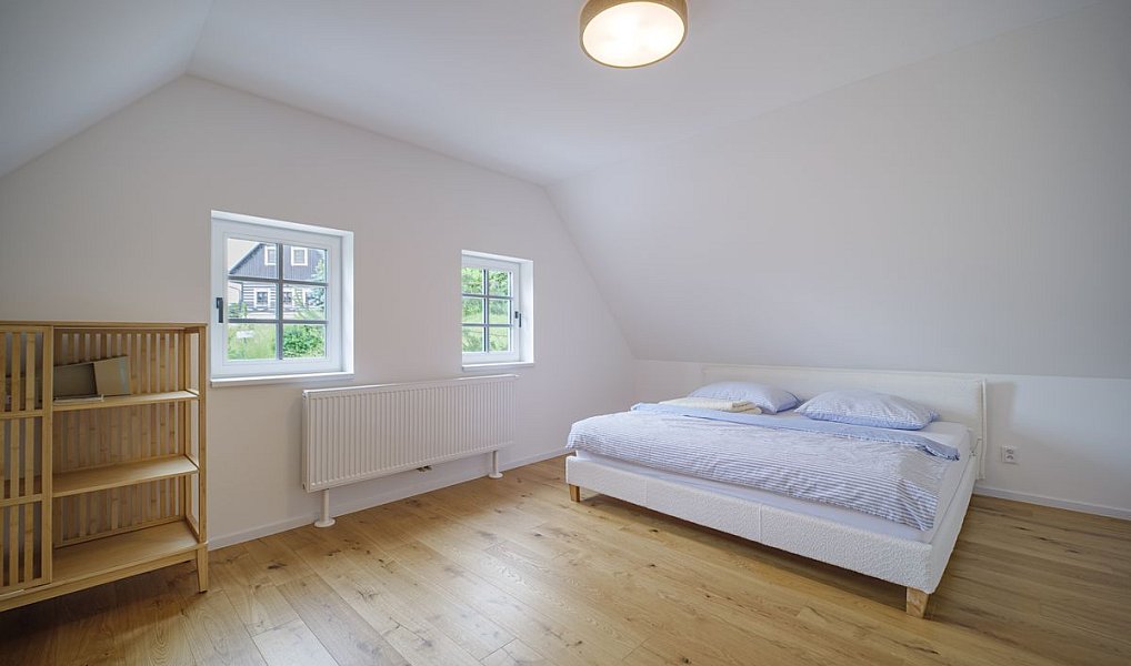 Prodej chalupy 118 m² s pozemkem 1 242 m², Vidochov – náhled fotky 17