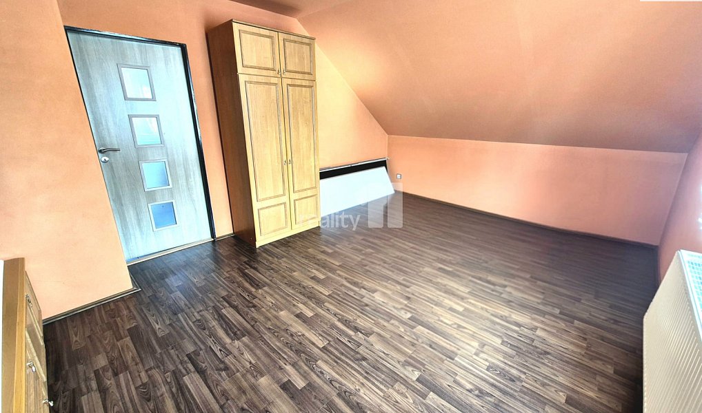 Prodej domu 189 m² s pozemkem 775 m², Aš – náhled fotky 31